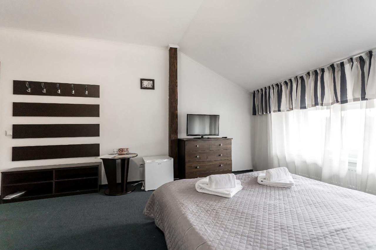 Hotel Sunlit Iwano-Frankiwsk Zewnętrze zdjęcie