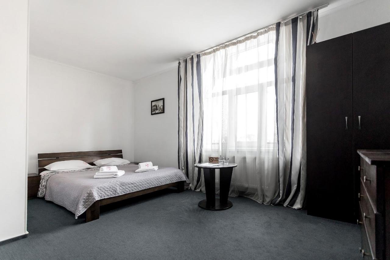 Hotel Sunlit Iwano-Frankiwsk Zewnętrze zdjęcie