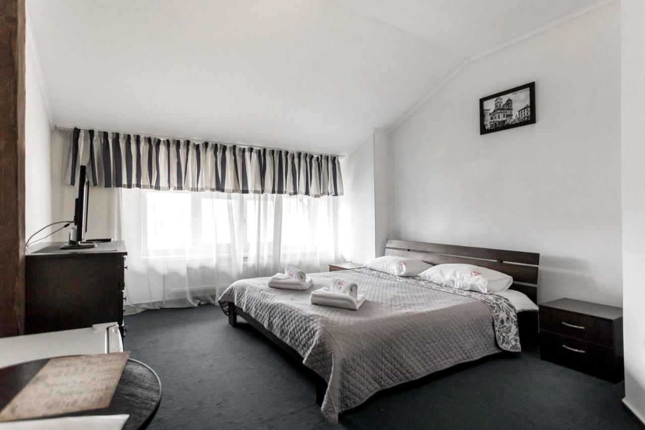 Hotel Sunlit Iwano-Frankiwsk Zewnętrze zdjęcie