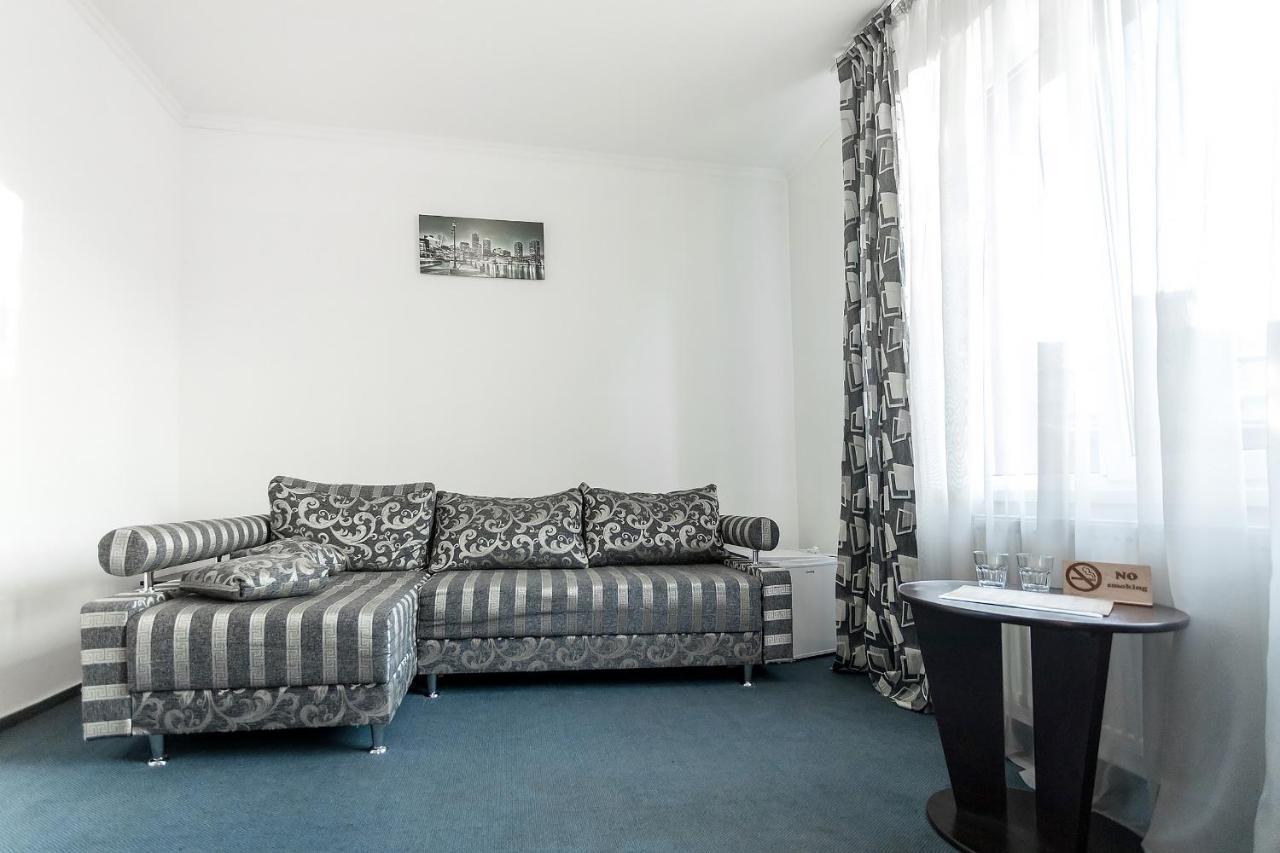 Hotel Sunlit Iwano-Frankiwsk Zewnętrze zdjęcie