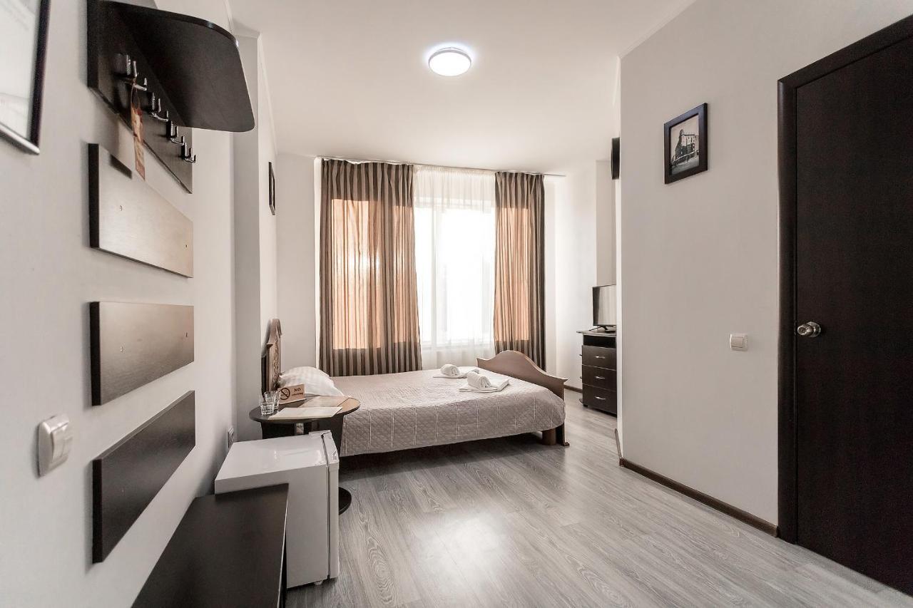 Hotel Sunlit Iwano-Frankiwsk Zewnętrze zdjęcie