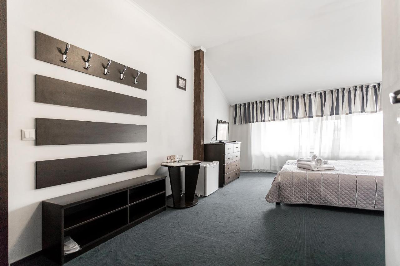 Hotel Sunlit Iwano-Frankiwsk Zewnętrze zdjęcie