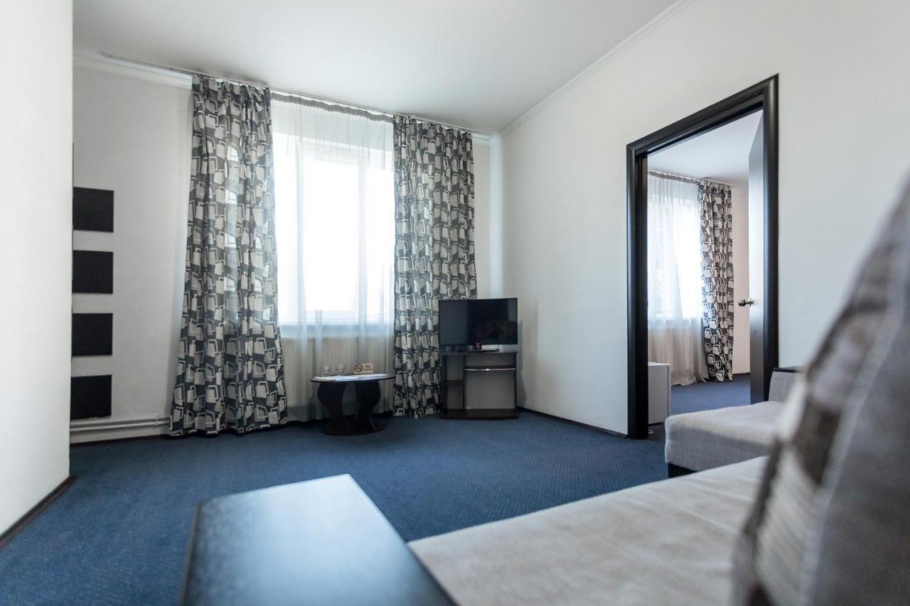 Hotel Sunlit Iwano-Frankiwsk Zewnętrze zdjęcie