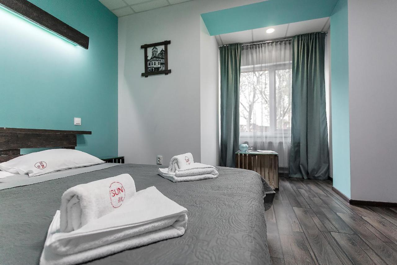 Hotel Sunlit Iwano-Frankiwsk Zewnętrze zdjęcie