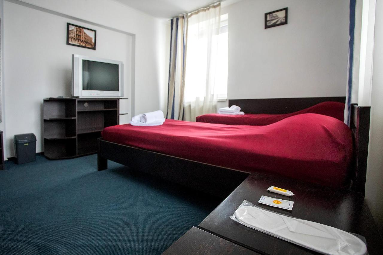 Hotel Sunlit Iwano-Frankiwsk Zewnętrze zdjęcie