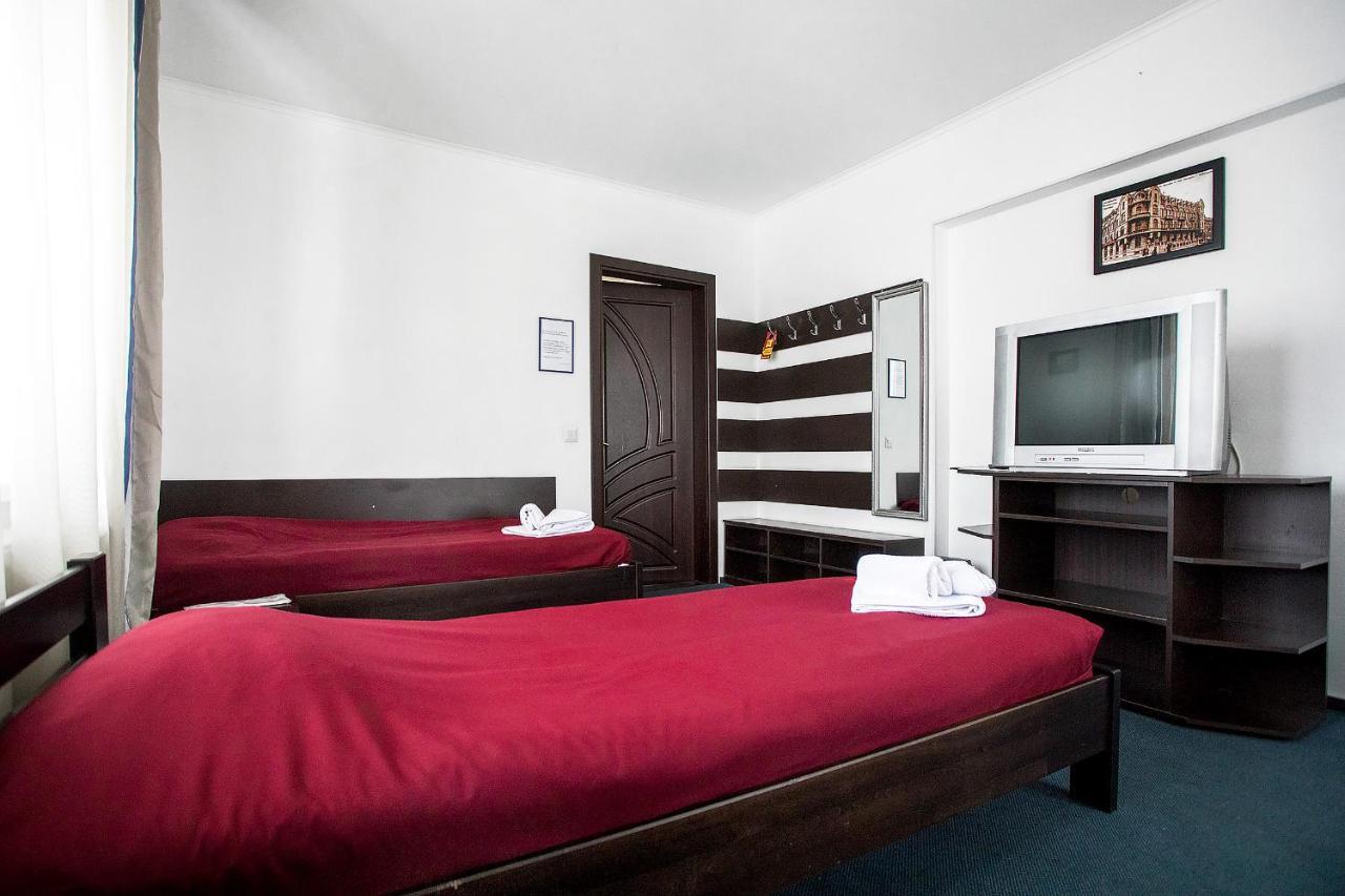 Hotel Sunlit Iwano-Frankiwsk Zewnętrze zdjęcie